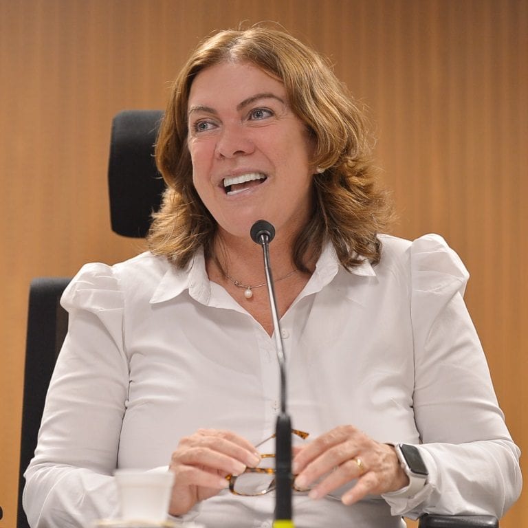 Fátima Gavioli deixará Educação de Goiás para assumir secretaria no Paraná