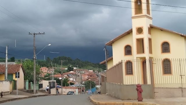 Eleitores de Buri devem se preparar para chuva no segundo turno