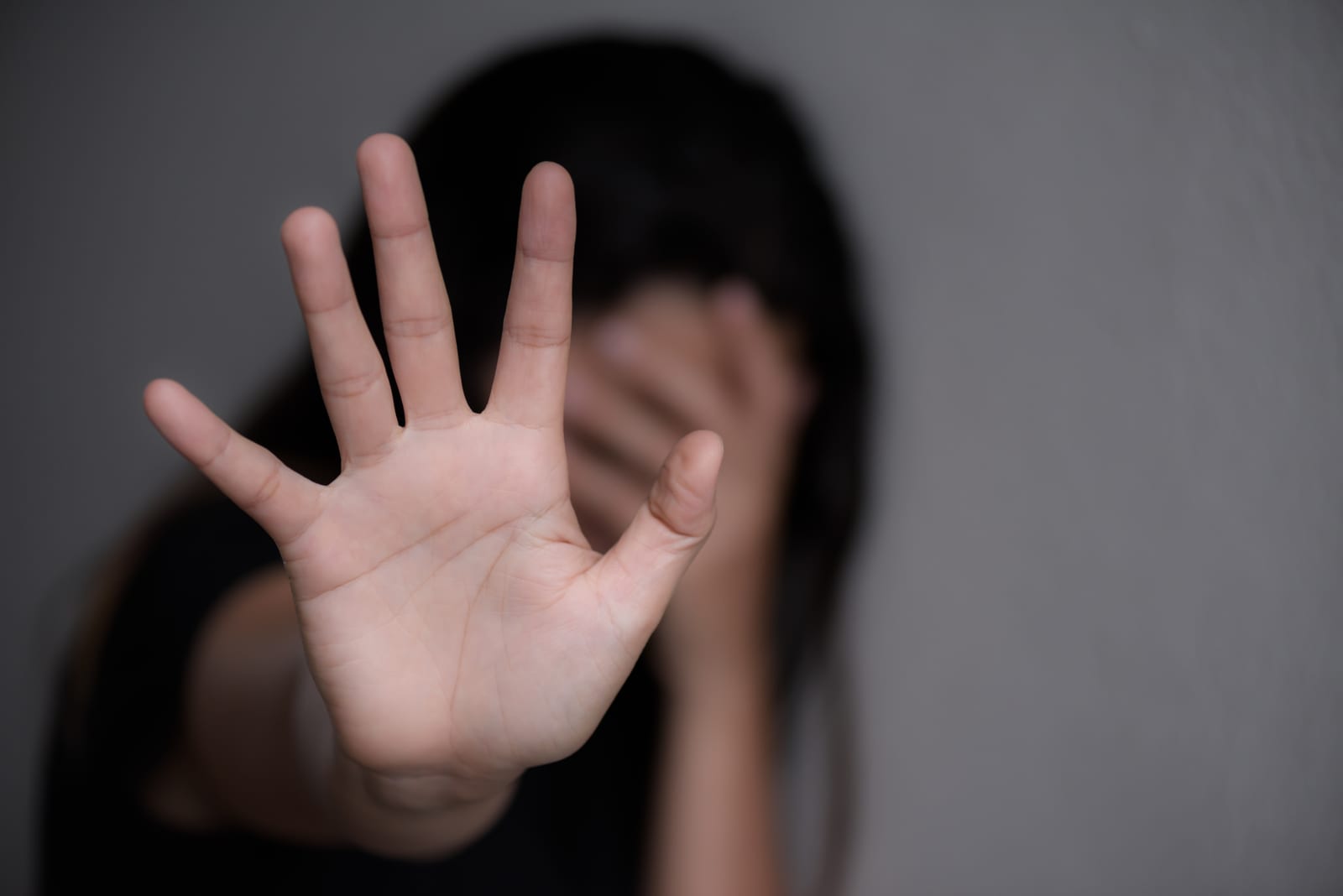 Governo regula afastamento remunerado por violência doméstica em outubro de 2026