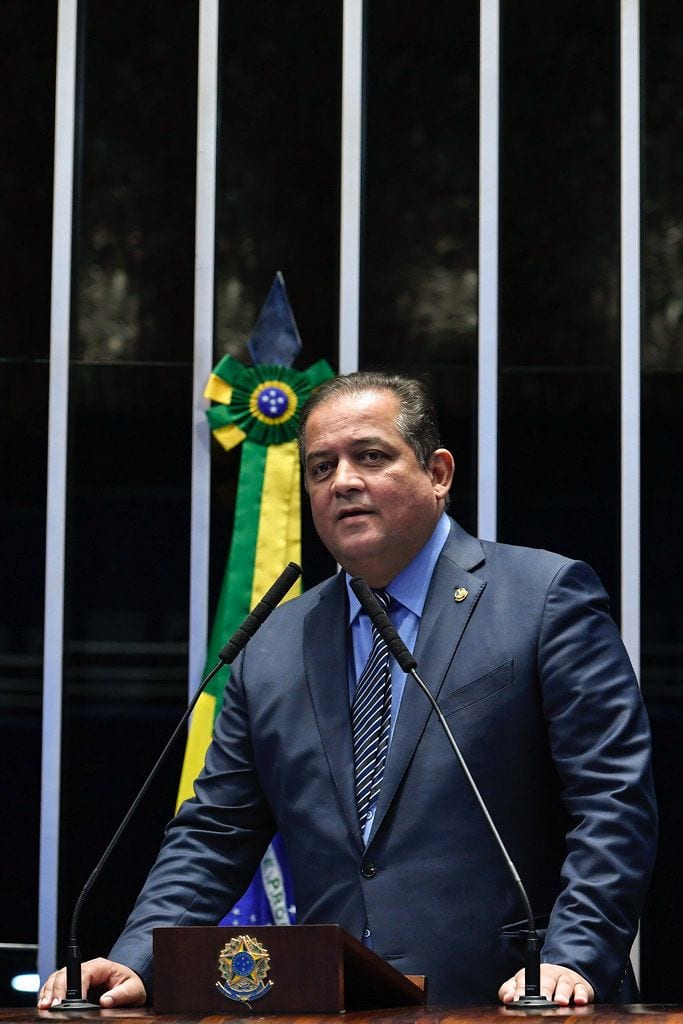 Eduardo Gomes quer juros fixos de 6% para dívidas do Pronampe