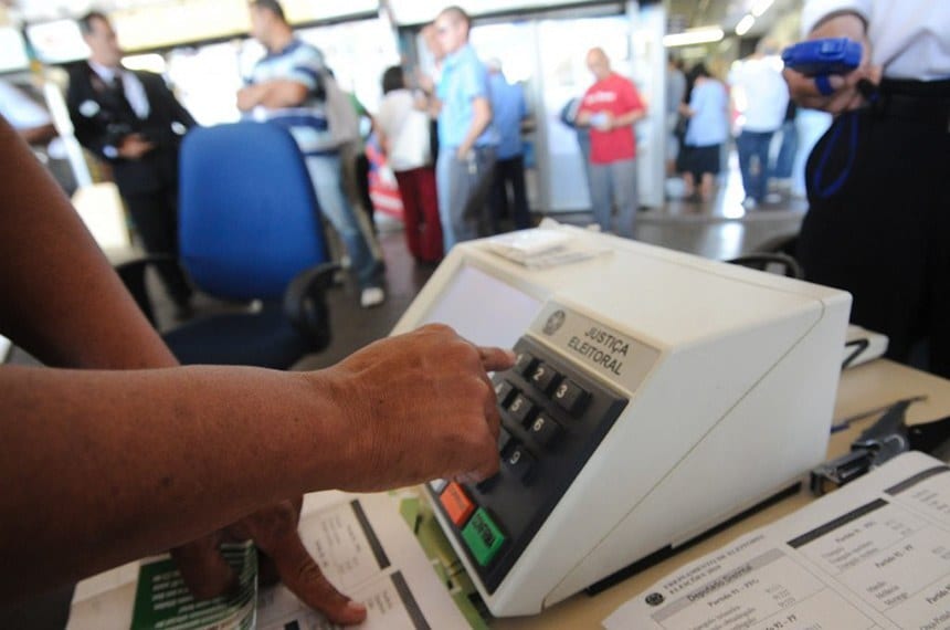 Expansão do fundo eleitoral reduziu desigualdade entre partidos, diz estudo