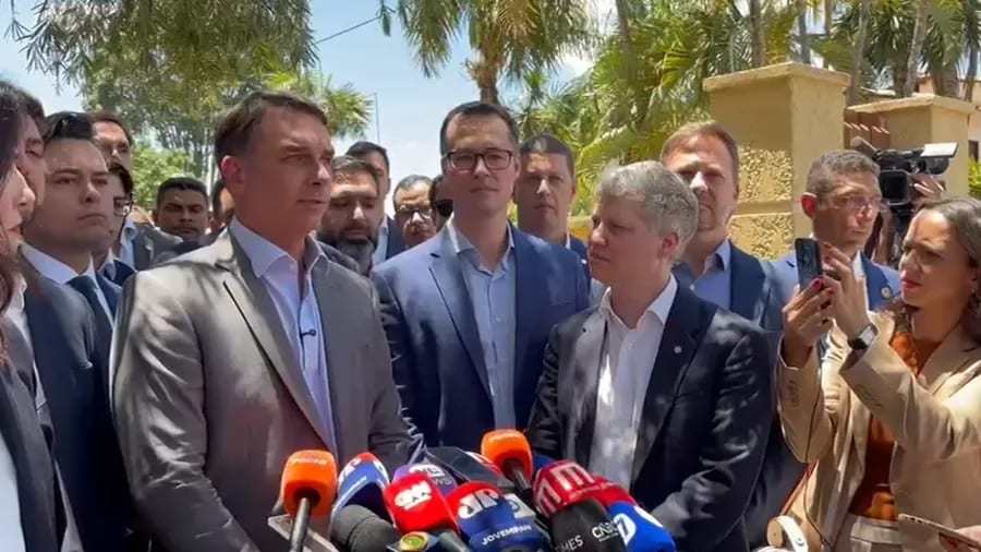 Partidos União Brasil, PP e Novo oficializam apoio a Flávio Bolsonaro no 2º turno