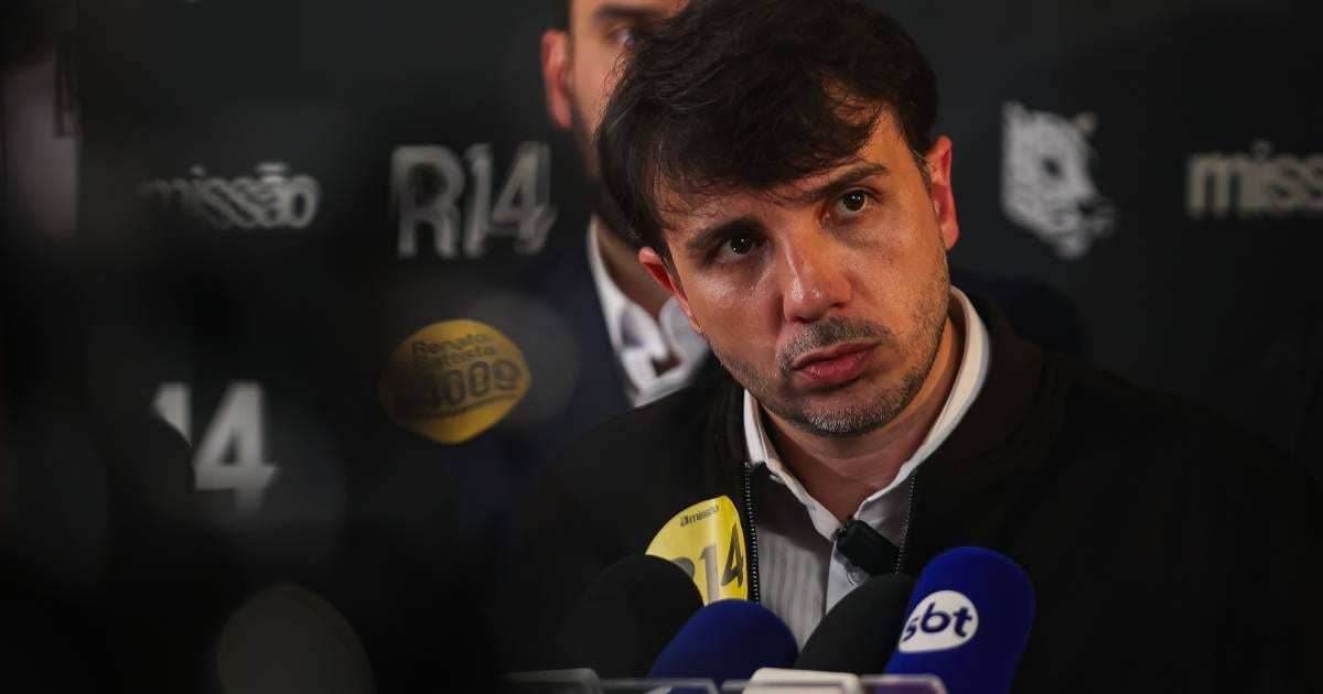 Renan Santos diz que EUA não têm "moral" e defende bomba atômica brasileira