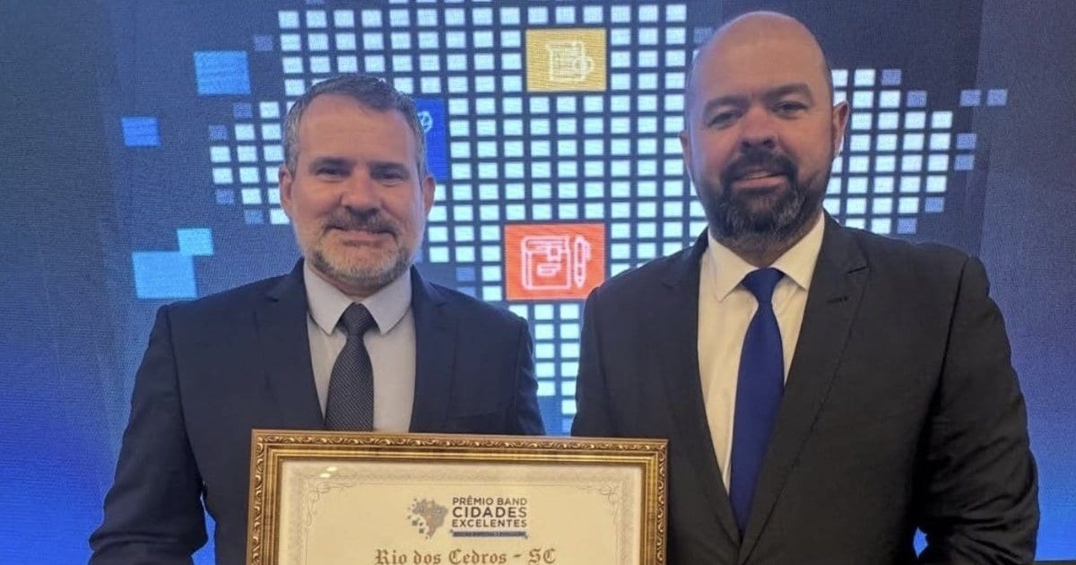 Justiça afasta prefeito do PL e vice do União Brasil e bloqueia até R$ 34,6 milhões em SC
