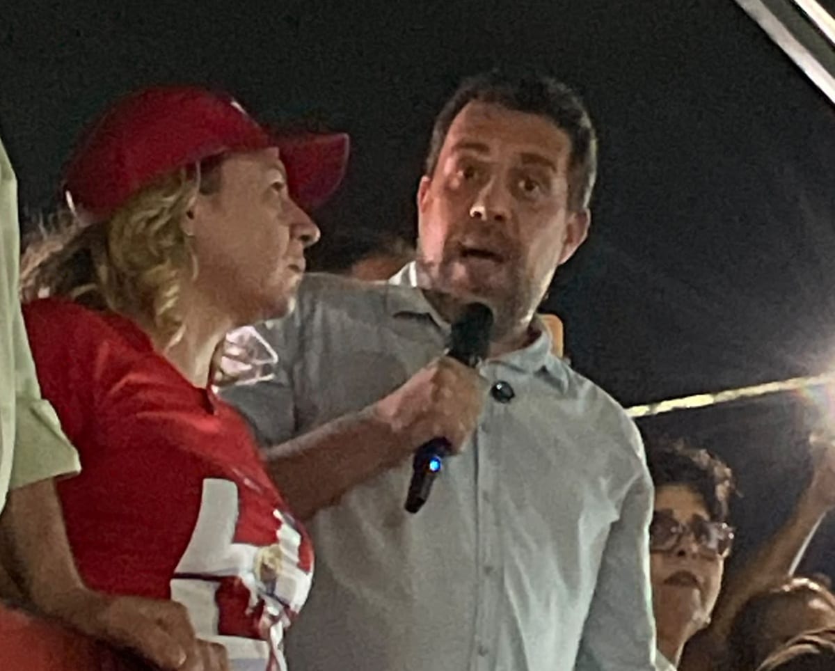 Em Goiânia, Boulos minimiza apoio de Daniel a Flávio Bolsonaro