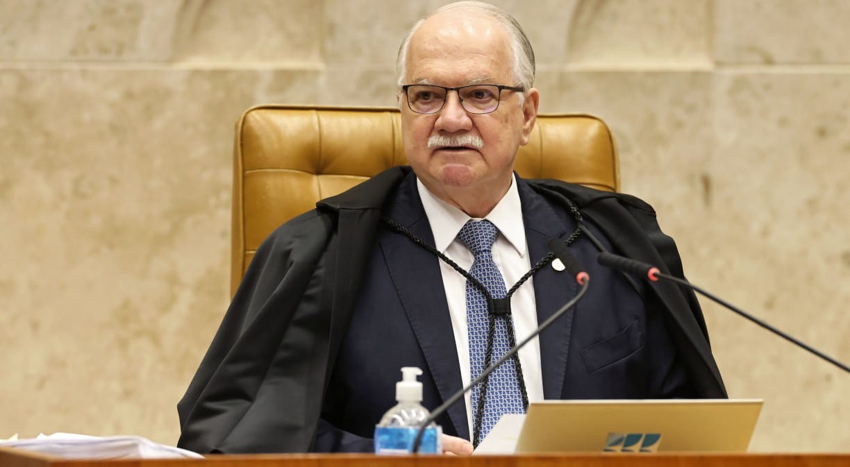 Fachin dá 5 dias para PGR revisar pedido de arquivamento do caso de Bolsonaro na pandemia