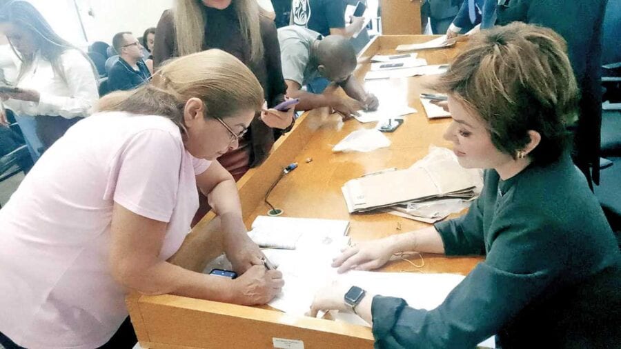 SP Mobile devolve 268 celulares recuperados em cerimônia na sede da SSP