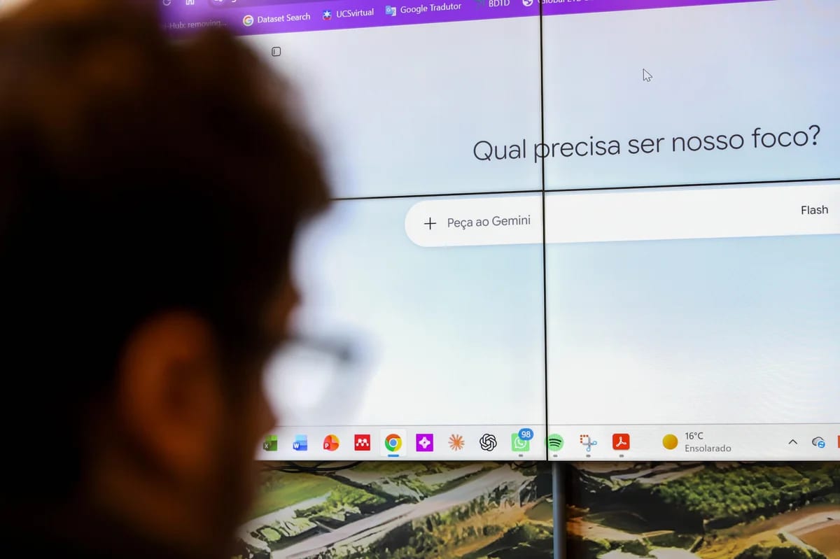 Uso responsável de IAs: professores de Caxias do Sul demonstram como tecnologia pode ser aliada no ensino