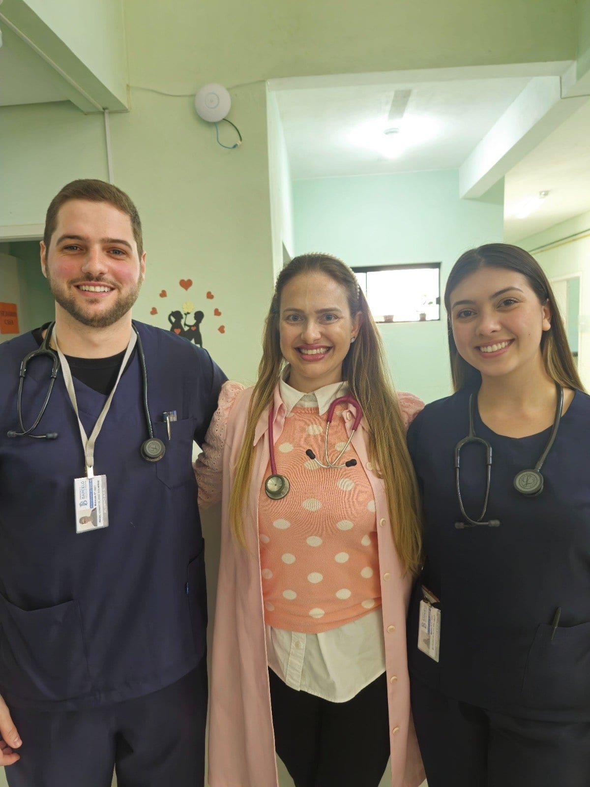 Um marco transfronteiriço e histórico: estudantes de Medicina da Fundação Barceló iniciam pela primeira vez suas Prática
