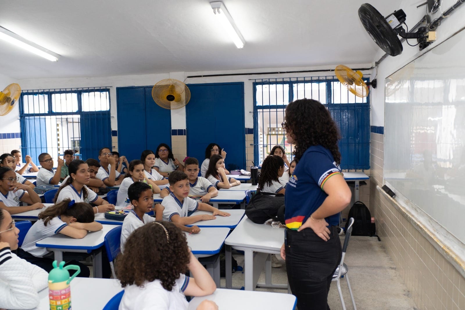 Governo de Pernambuco anuncia pagamento do Bônus de Desempenho Educacional na sexta-feira (30)