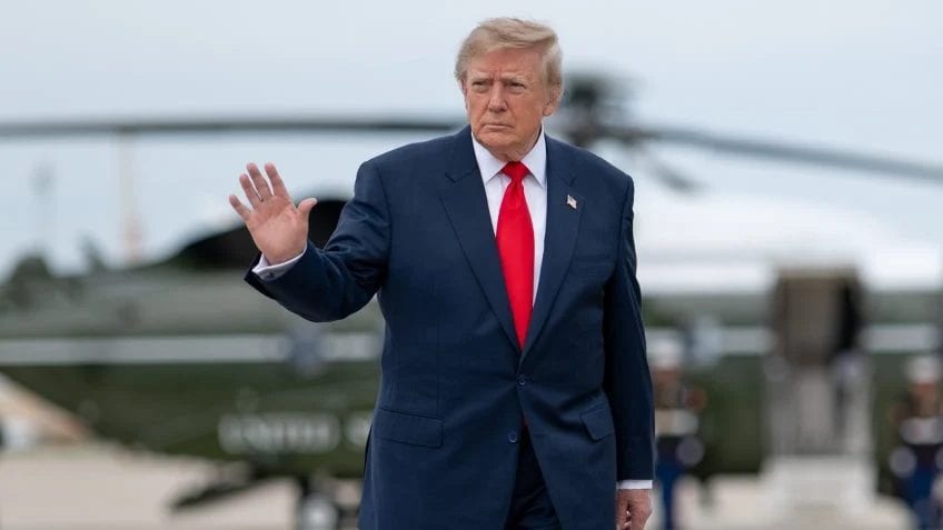 Trump suspende tarifas de até 500% e parte das sanções à Rússia