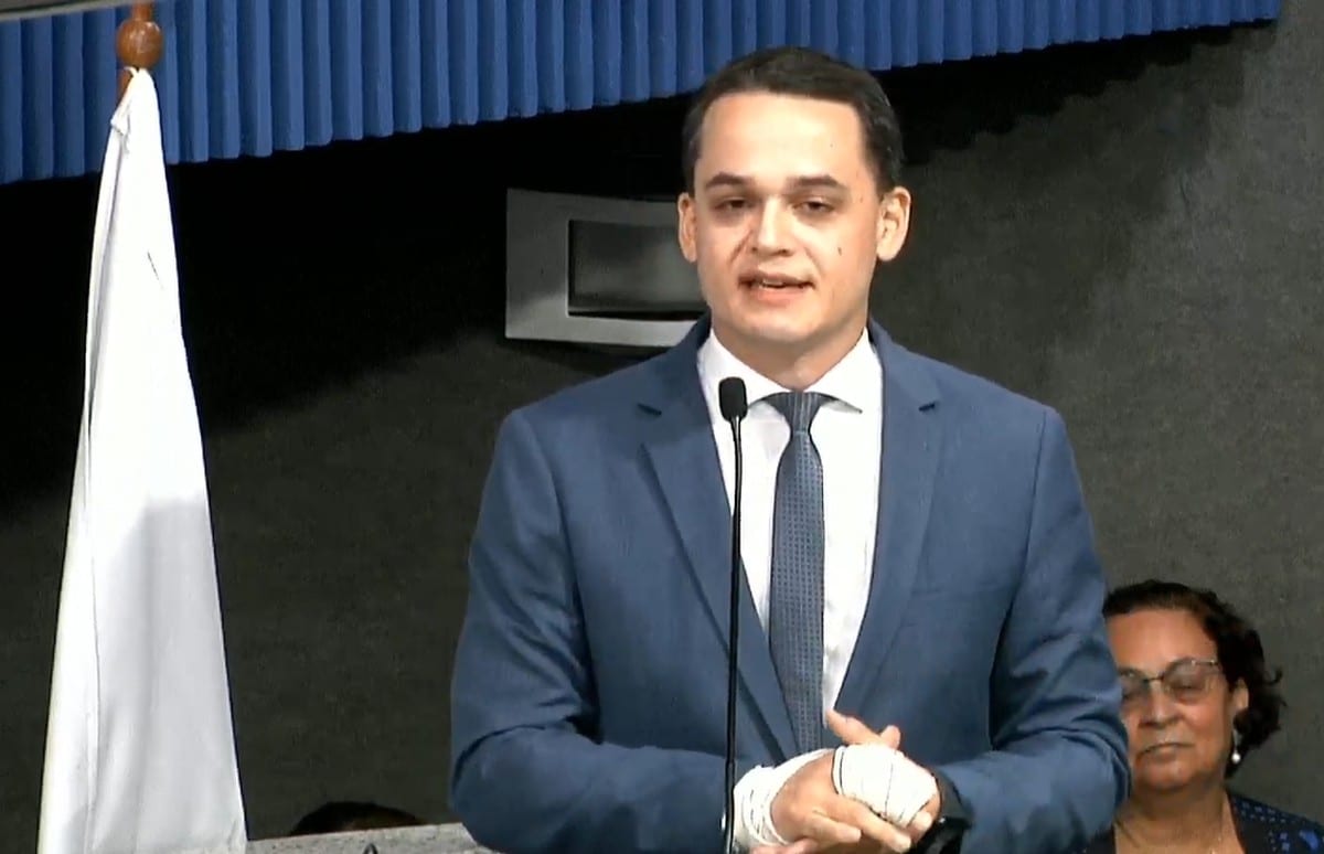 Qual é o número de Lorenzo Pazolini, candidato ao governo do Espírito Santo em 2026?