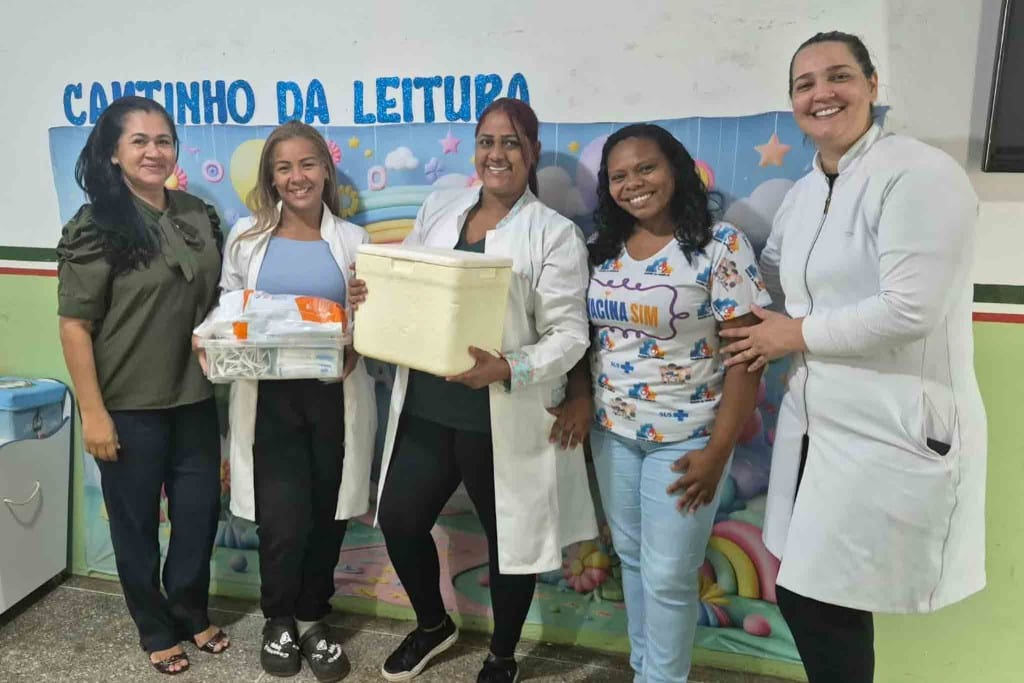 CMEI Antonio Norberto recebe profissionais da saúde para atualização vacinal