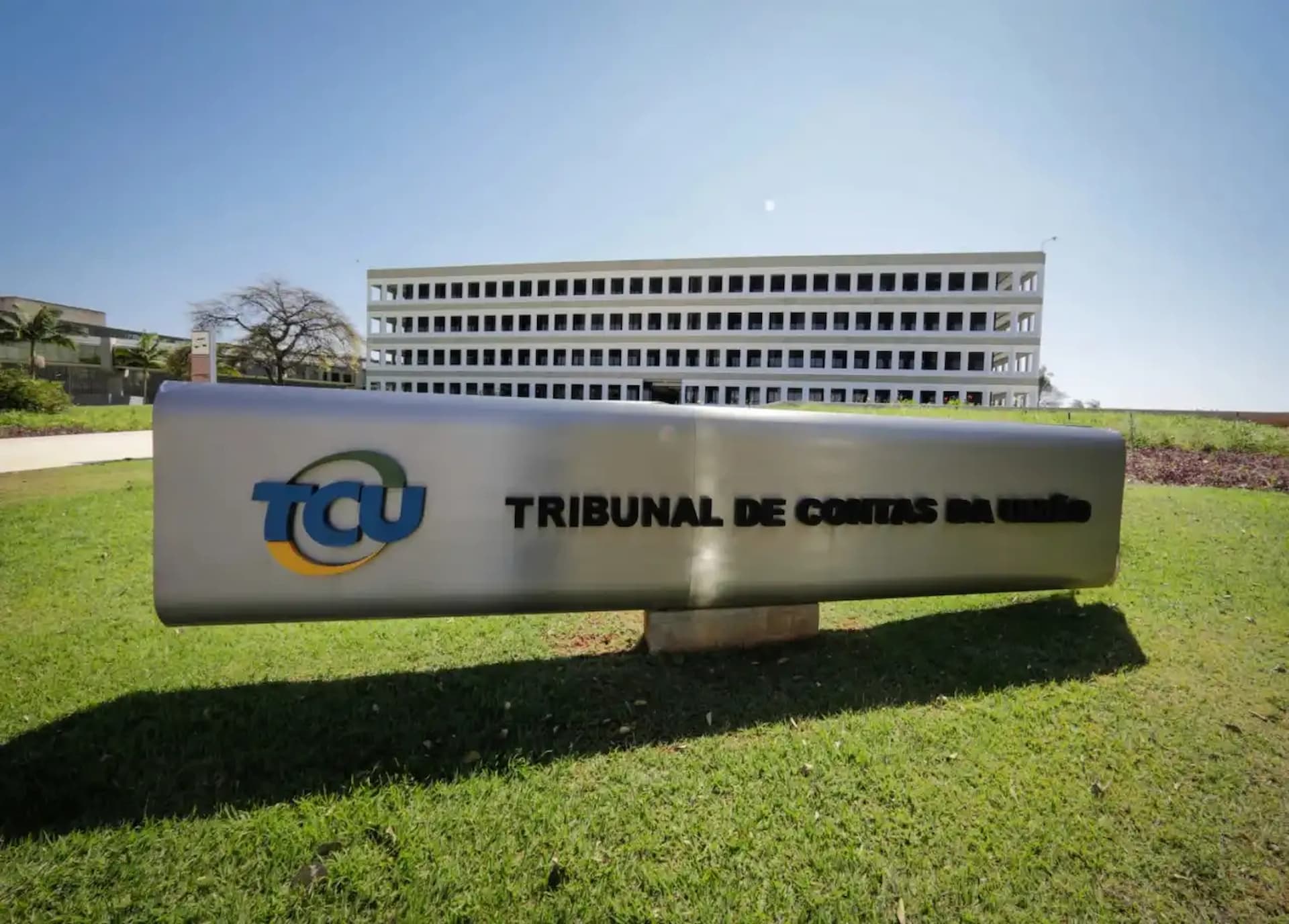 Governo encerra primeiro semestre com déficit de quase R$ 93 bilhões
