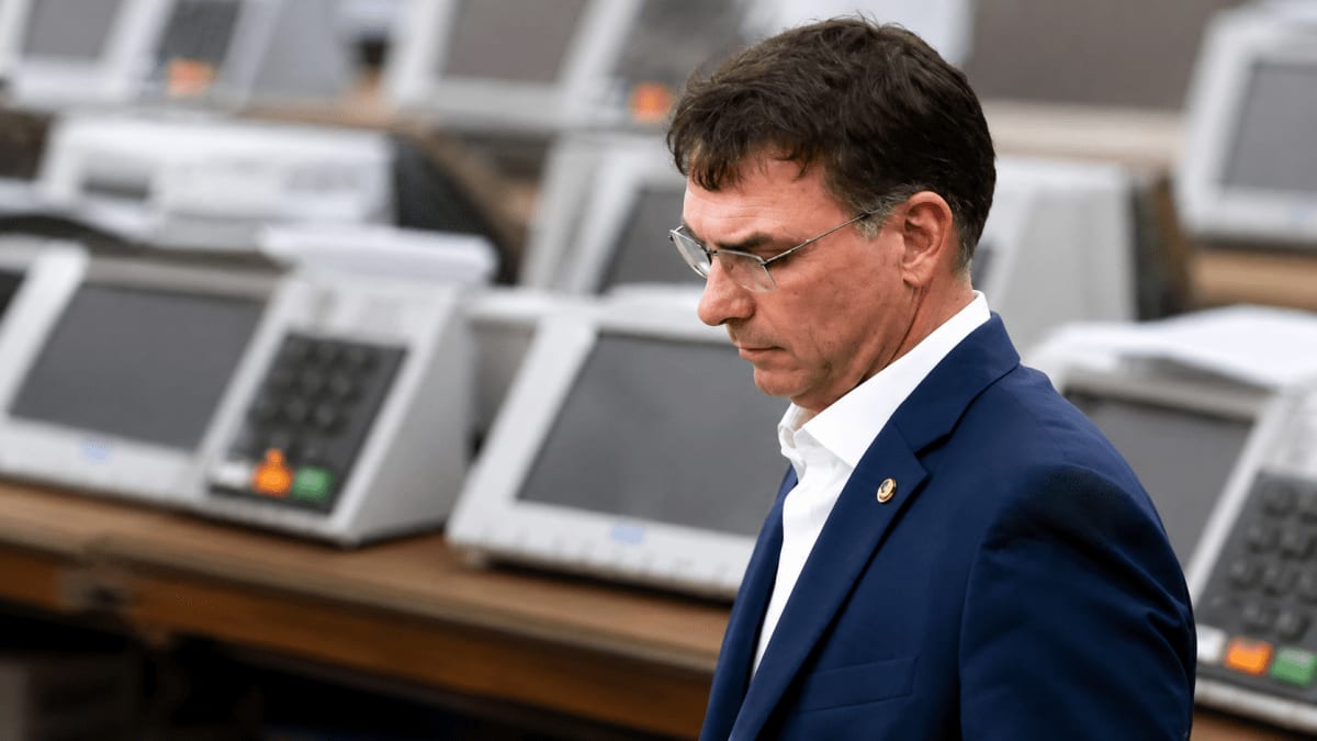 Mentiras que parecem verdades rondam eleições brasileiras