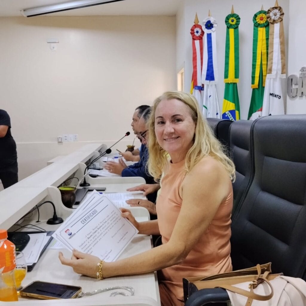 Vereadora propõe programa municipal de cinoterapia