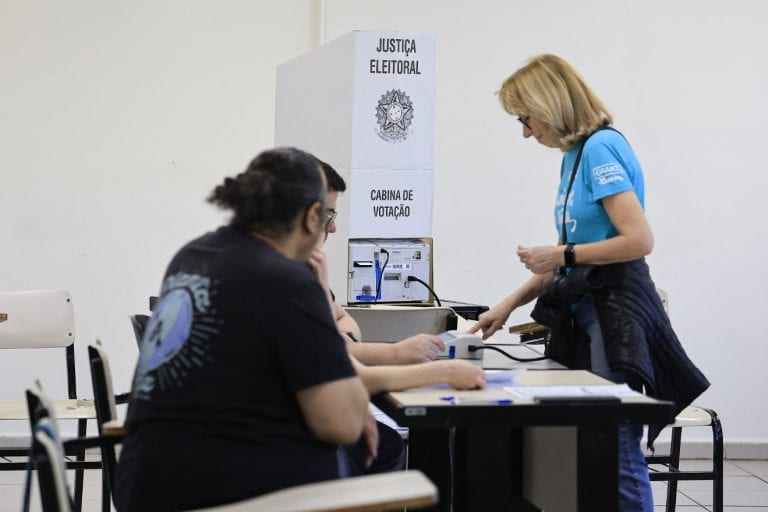 Além do segundo turno, algumas cidades terão eleições suplementares neste domingo