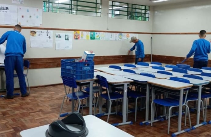 Programa Mãos Amigas atende 494 escolas e gera economia de R$ 4,4 milhões em 2026