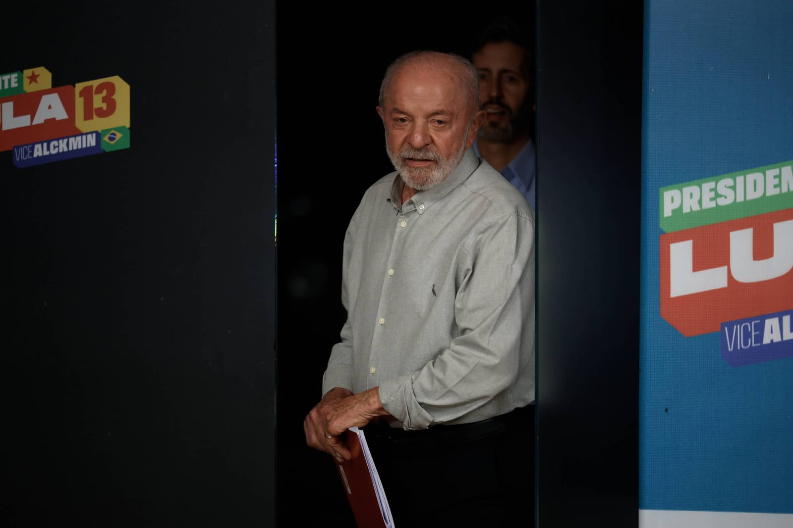 Campanha de Lula buscará apoio de líderes regionais do centrão após Flávio Bolsonaro costurar com partidos