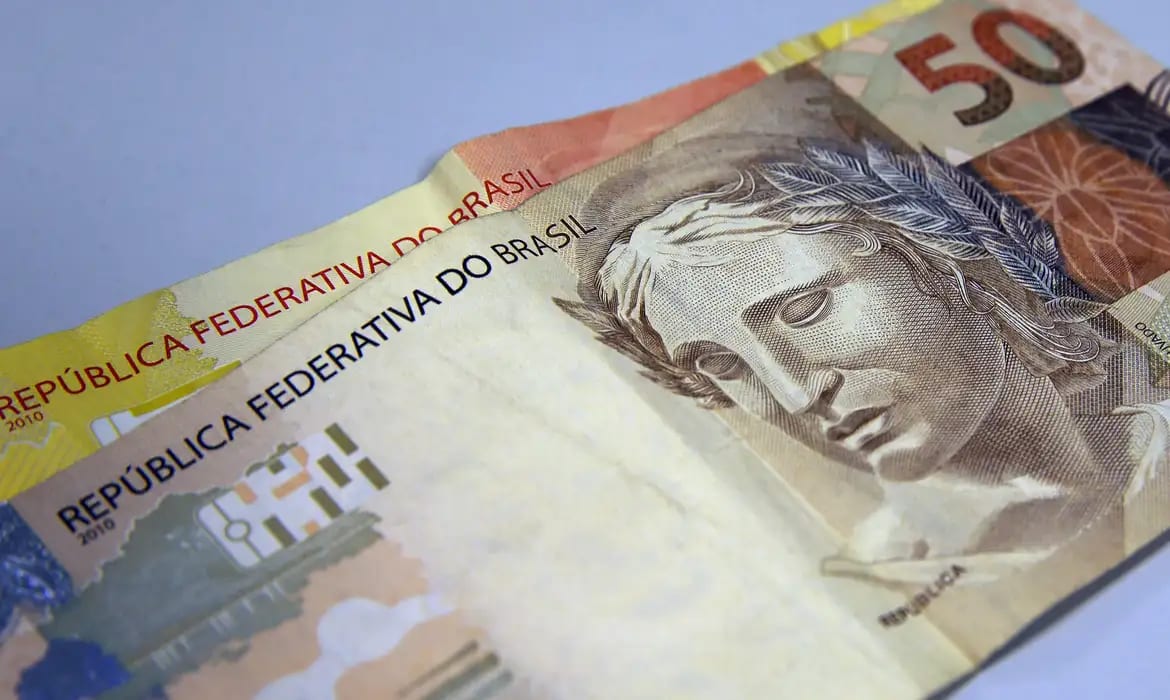 Pix de R$ 5 mil do governo; veja quem poderá receber e o que falta para programa sair do papel