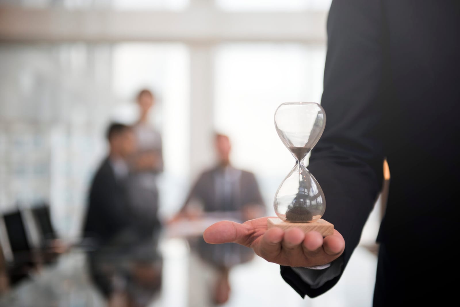 Entidades lançam manifesto de alerta para perda de competitividade da indústria com fim da escala 6×1