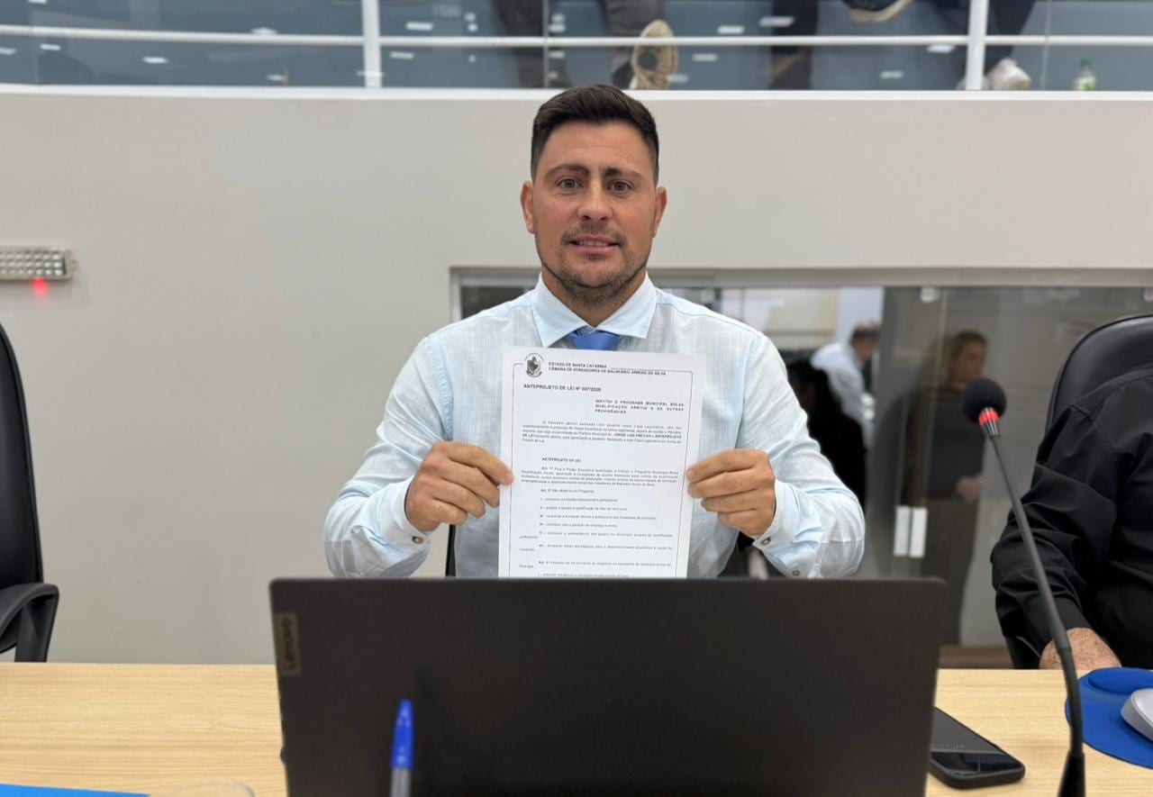 Vereador Maykon Viana propõe criação do Programa Municipal Bolsa Qualificação em Balneário Arroio do Silva