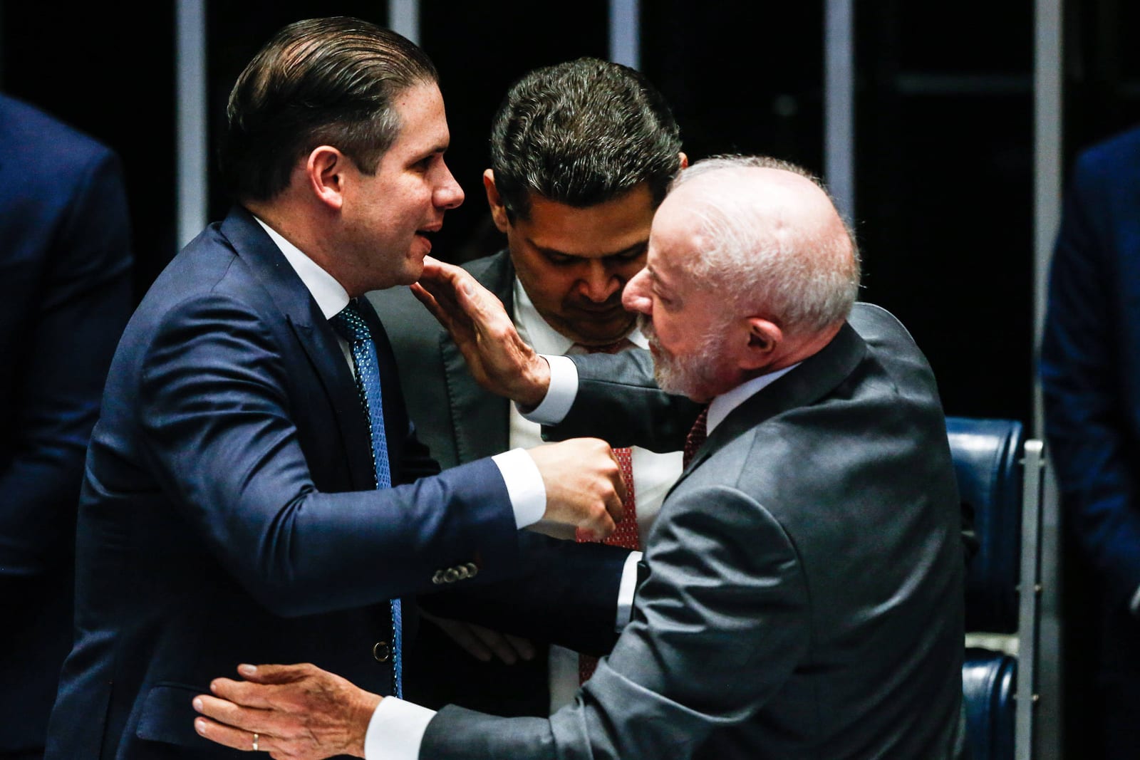 Bancada do PT se reúne com Motta para dar apoio à sua reeleição