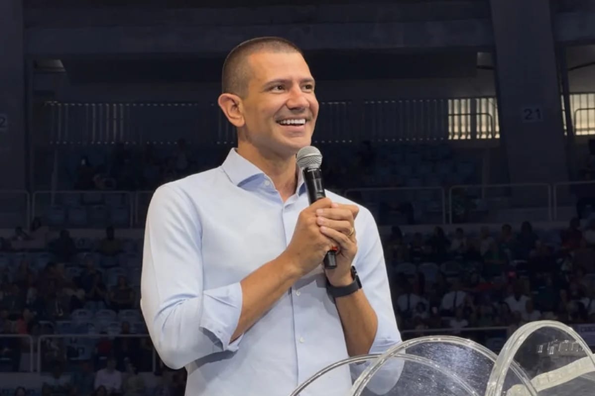 Douglas Ruas é promovido na Polícia Civil após vitória para o governo do RJ