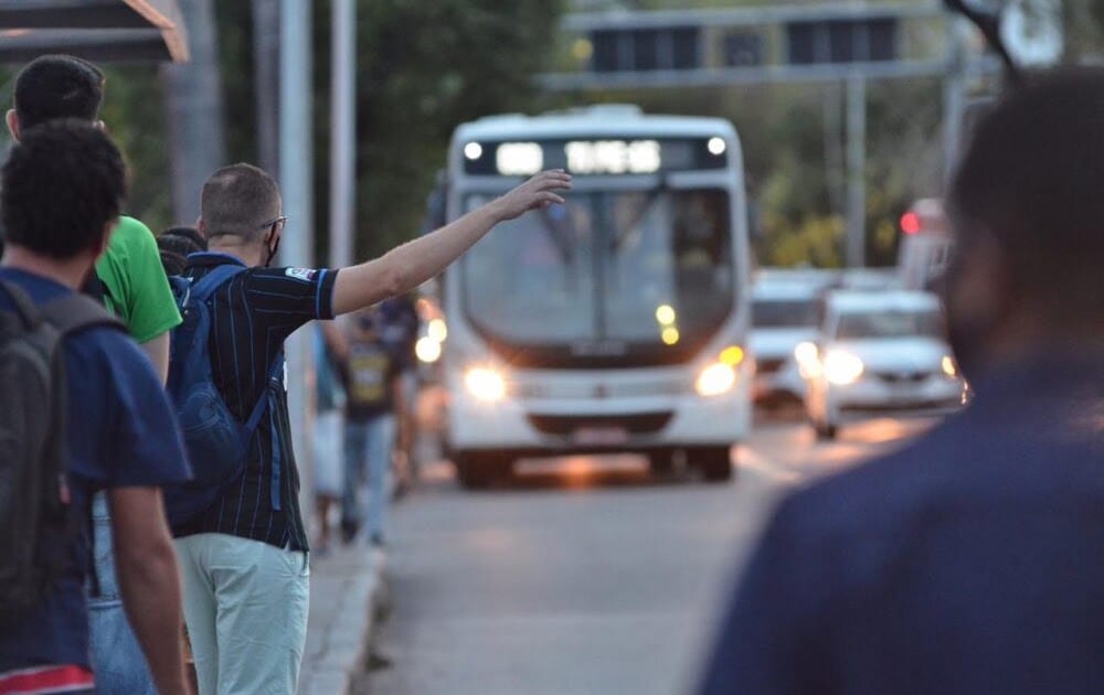 TRE-PE cobra transporte gratuito em todo Pernambuco para o 2º turno