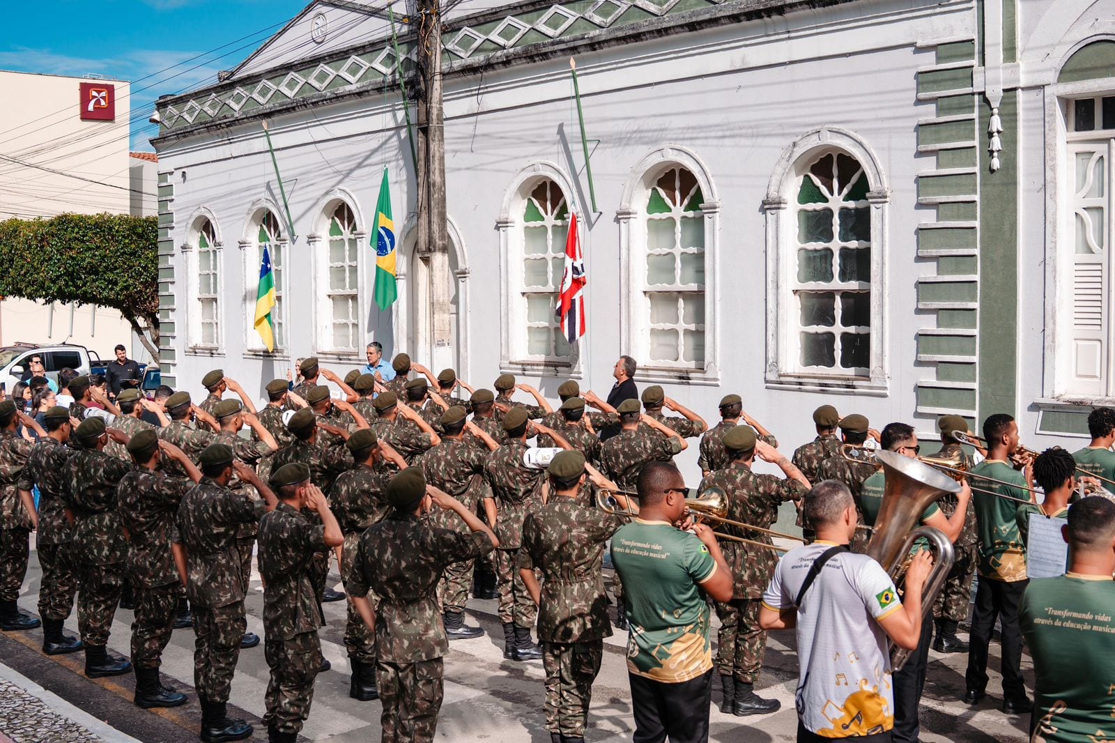 Prefeitura de Lagarto inicia semana da independência com hasteamento da bandeira e participações das unidades de ensino