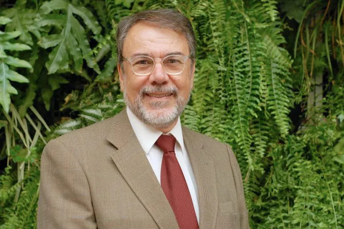 Morre o jornalista Carlos Monforte, aos 77 anos