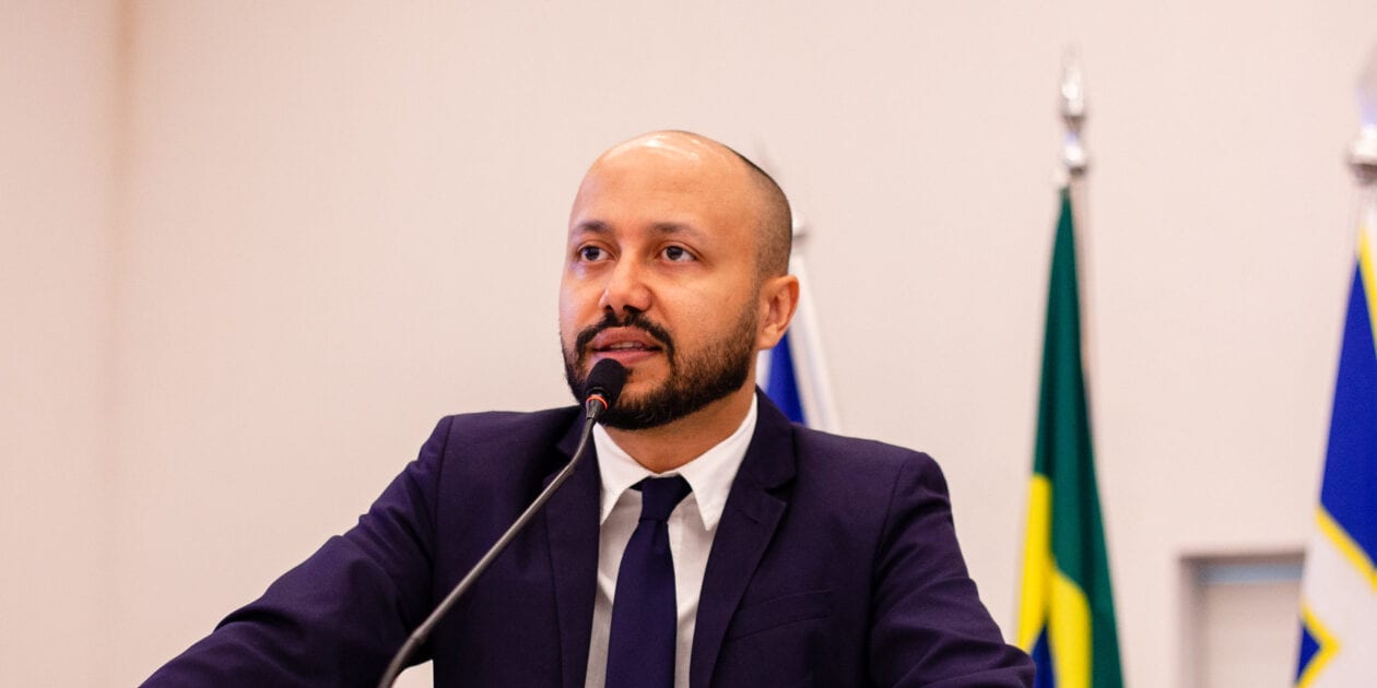 Professor Marcos pede direitos para readaptados, auxiliares, motoristas e cuidadoras