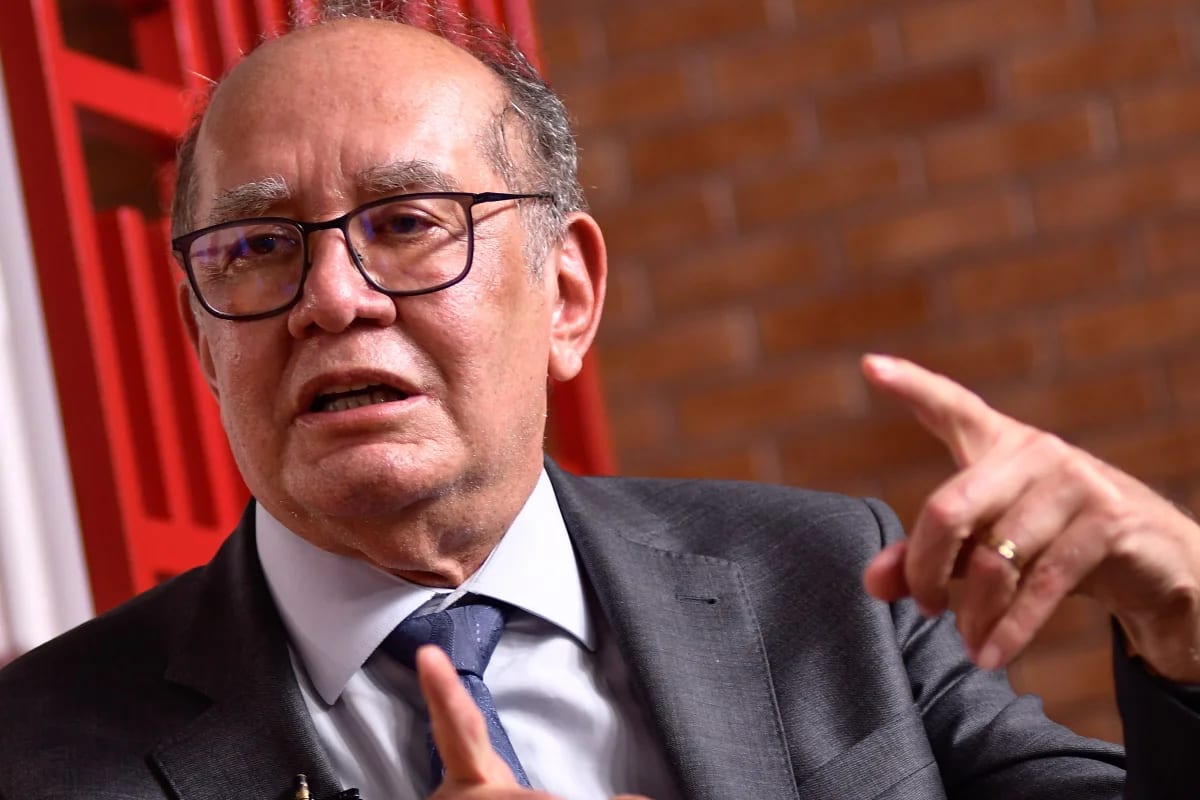Gilmar Mendes pede à PF cópia do celular de Daniel Vorcaro