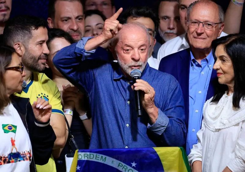 Vitória de Lula repercute no mundo: jornais destacam virada histórica e atriz de Hollywood comemora
