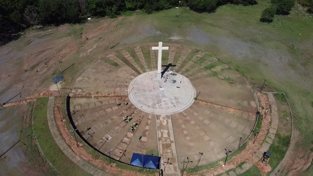 Prefeitura prepara espaço da Cruz do Papa para celebração dos 35 anos da visita de João Paulo II