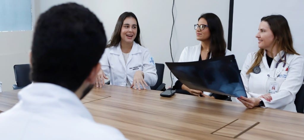 Aprovada MP que torna obrigatória a avaliação dos estudantes de medicina durante a graduação