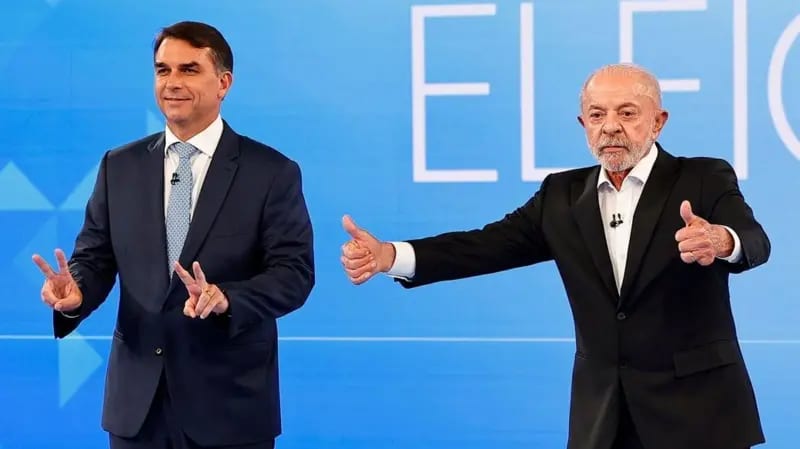 Debate da Globo: por que Flávio Bolsonaro saiu fortalecido do último confronto com Lula antes do segundo turno