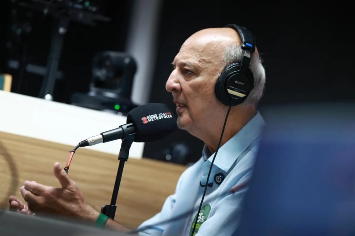 Arruda promete 14° por aumento no Ideb e zerar cargos comissionados