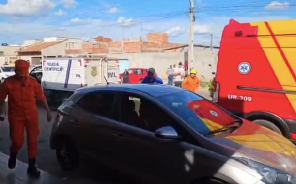 Polícia investiga morte de menino de 2 anos deixado em carro em Senador Canedo