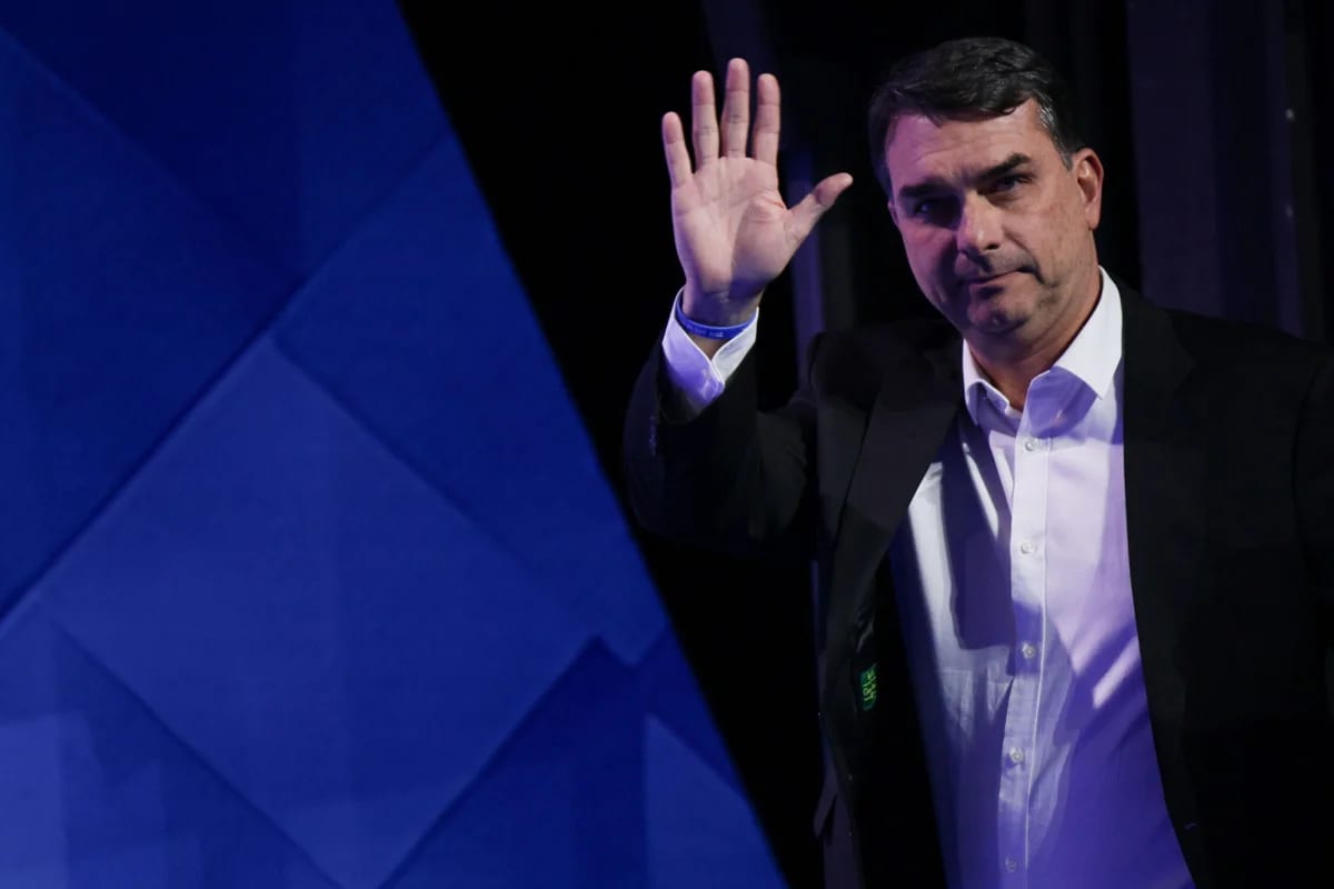 Receptividade do Bradesco a Flávio chama atenção de aliados do senador