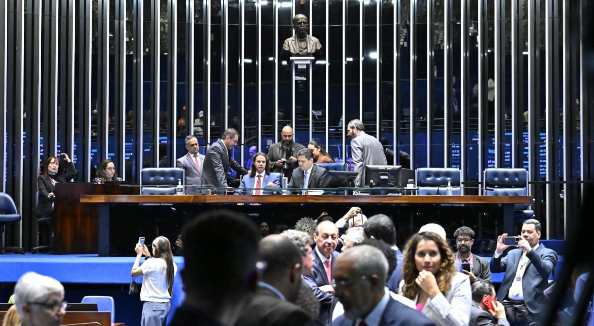 PEC do fim da escala 6x1 é aprovado no Senado; proposta será promulgada