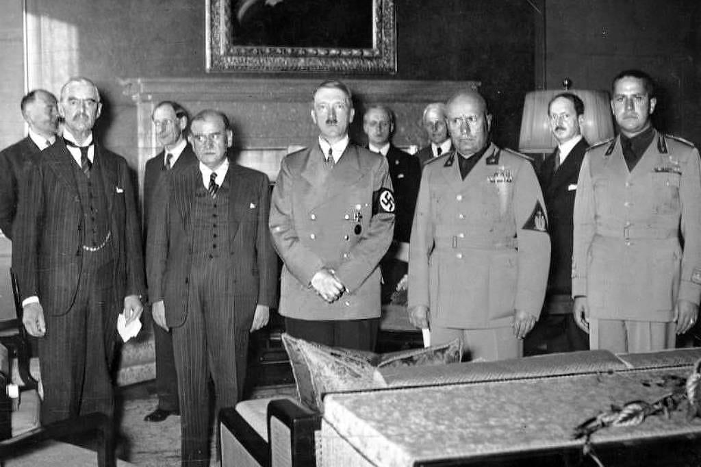 É assim que se enterram as democracias