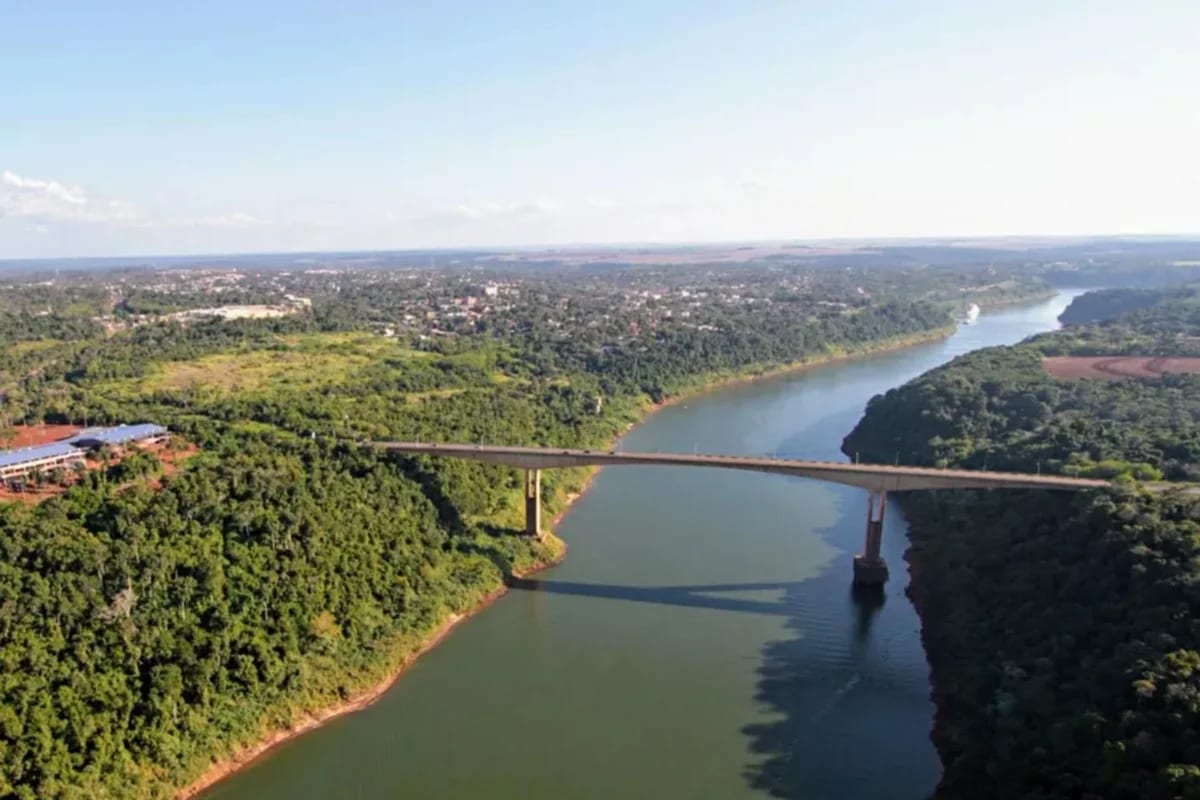 Como é a fiscalização na ponte por onde Flávio fugiu para Argentina