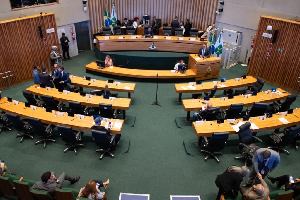 O que faz um deputado distrital