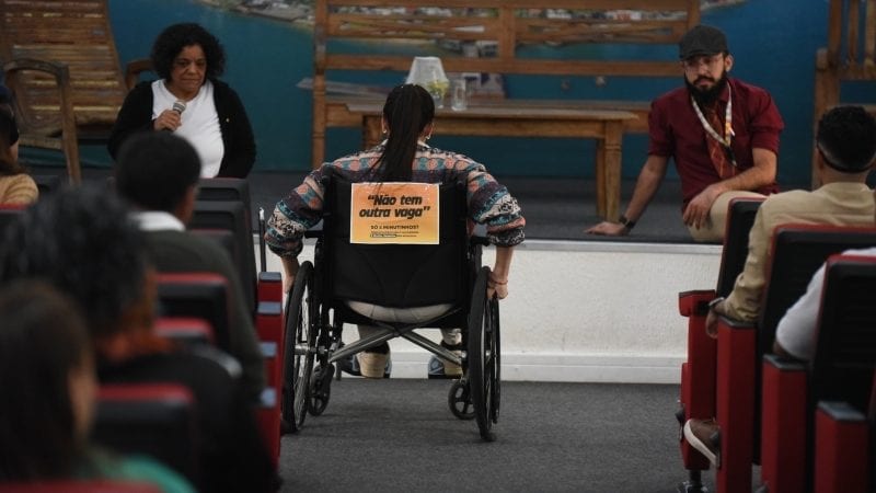 Ilhabela cria carteirinha que garante isenção no transporte público