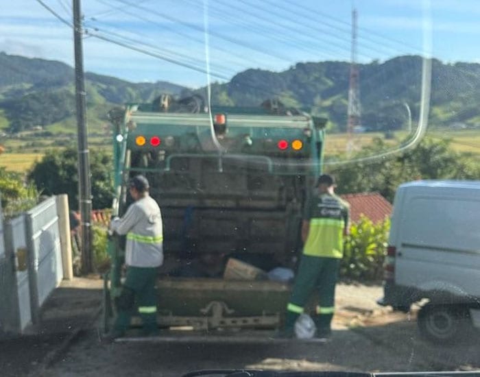Gravatal notifica empresa de coleta por descumprir cronograma desde o dia 07