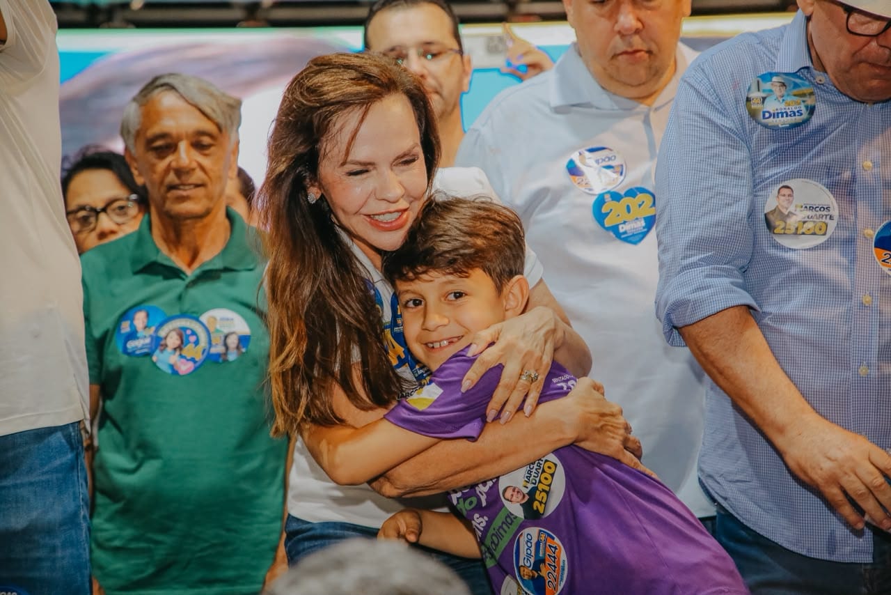 Professora Dorinha encerra agenda em Araguaína com reunião lotada