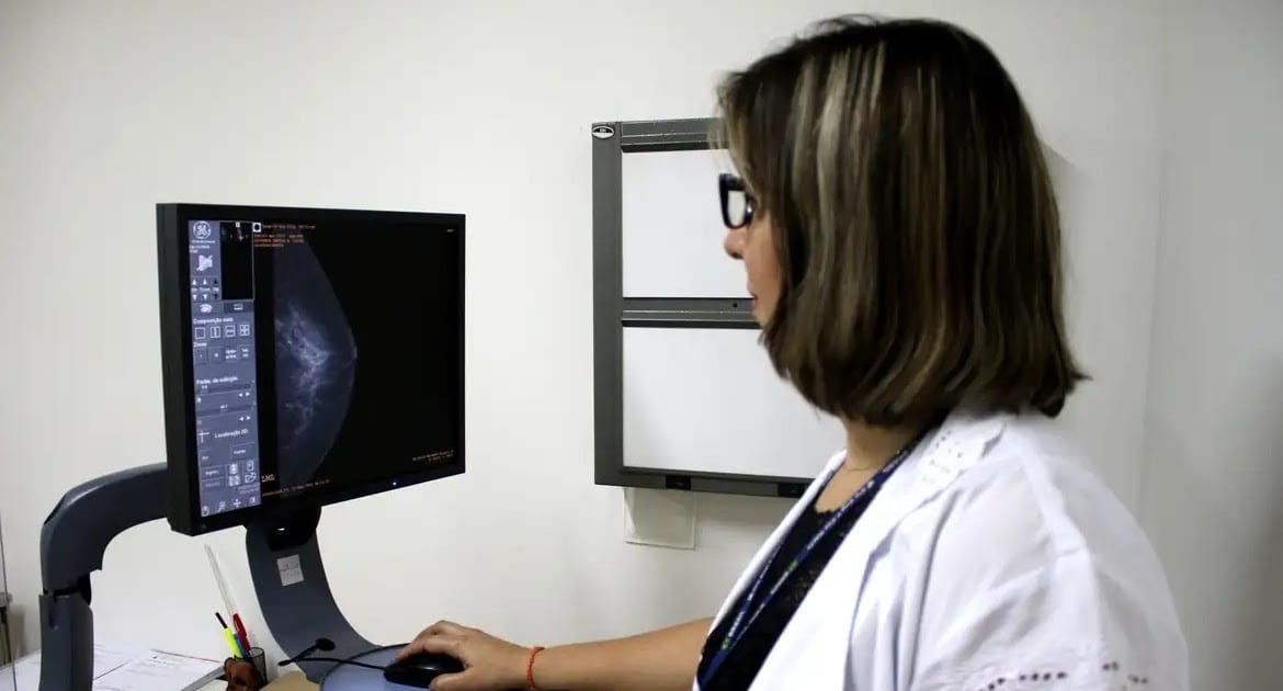 Outubro Rosa amplia oferta de mamografias e exames preventivos em Pernambuco