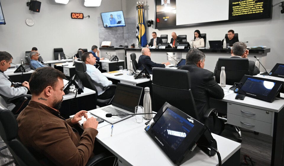 Câmara de Botucatu vota quatro projetos em sessão nesta terça