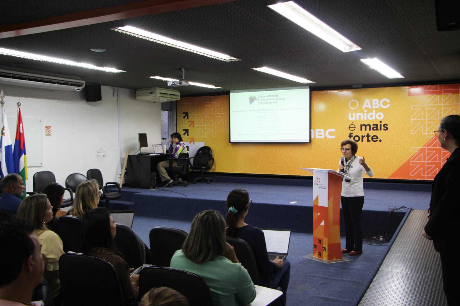 Estudo do Grande ABC revela 700 mil adultos sem educação básica na região